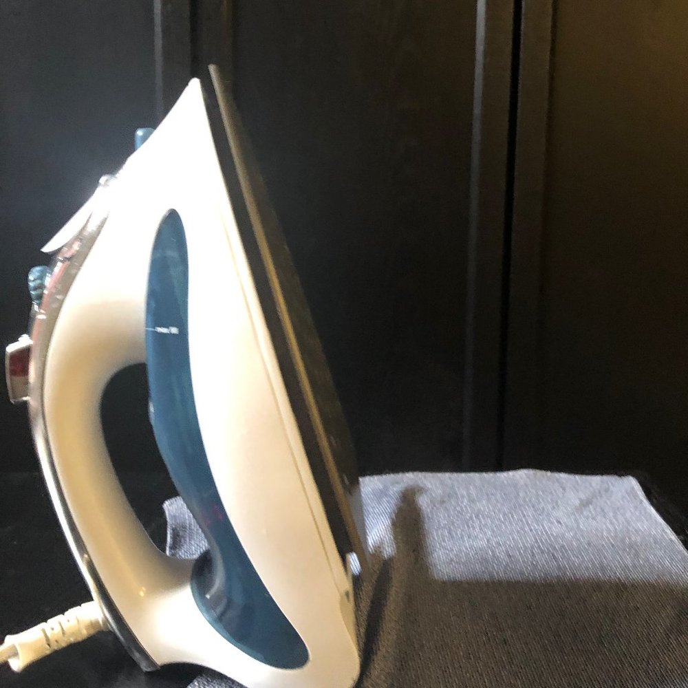 Steam Iron